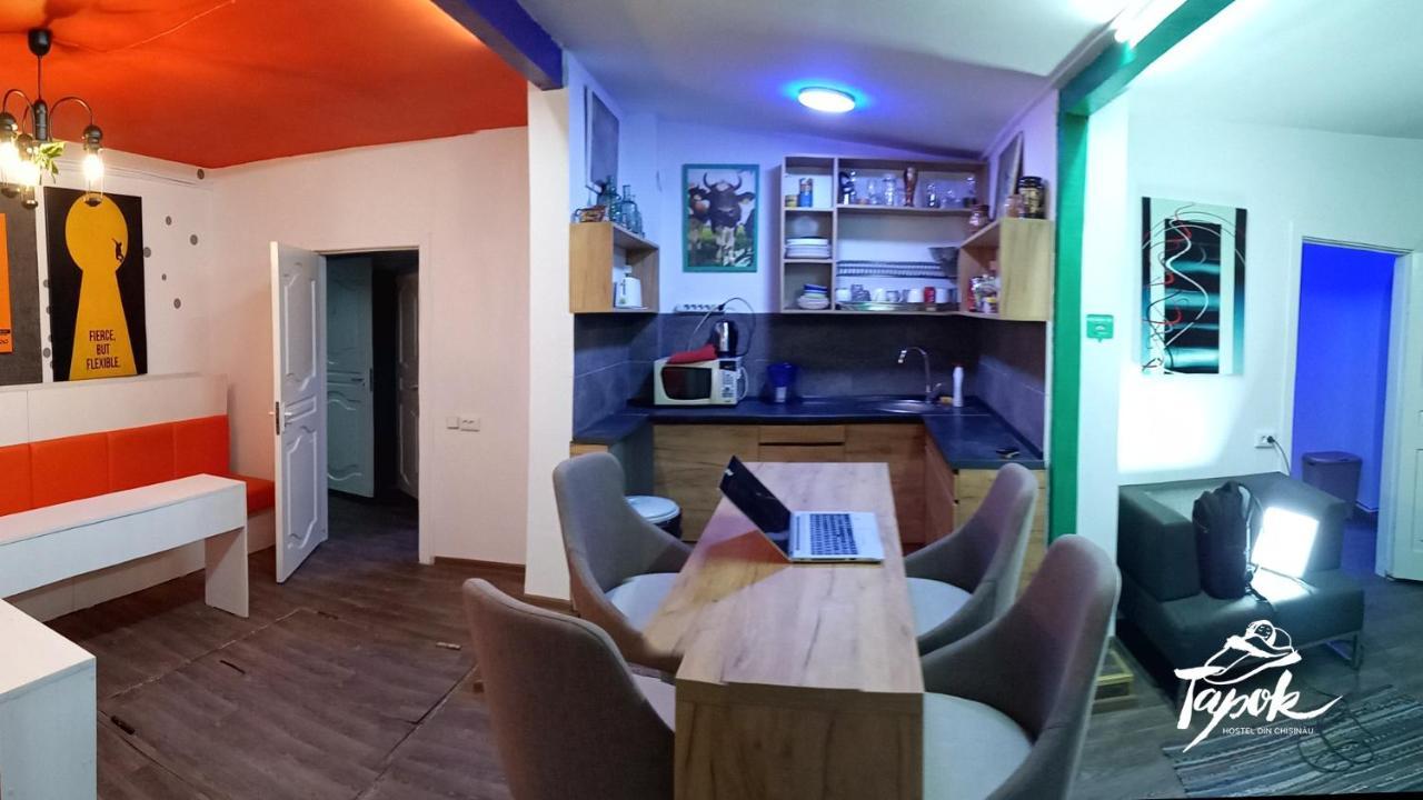 Tapok Hostel Chişinău Esterno foto