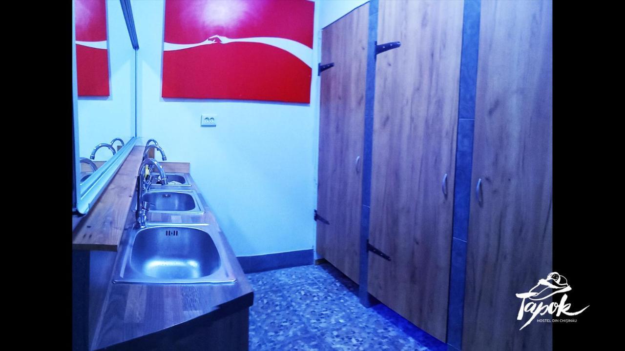 Tapok Hostel Chişinău Esterno foto